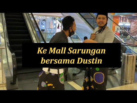 Ngetes Ketenaran Dustin di Mall