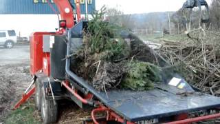 BVE 11 with crane shredding green waste