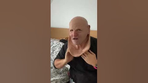 Scary mask prank! Her reaction!! 😮😂 #shorts