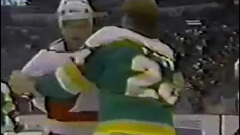 Willi Plett vs Bob Probert March 5, 1987