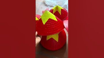 Nón Lá Cờ Đỏ Sao Vàng – Vẻ Đẹp Dân Tộc Gắn Liền Tự Hào Tổ Quốc