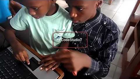 TeenCoders 4 year old learning computer programming using Scratch