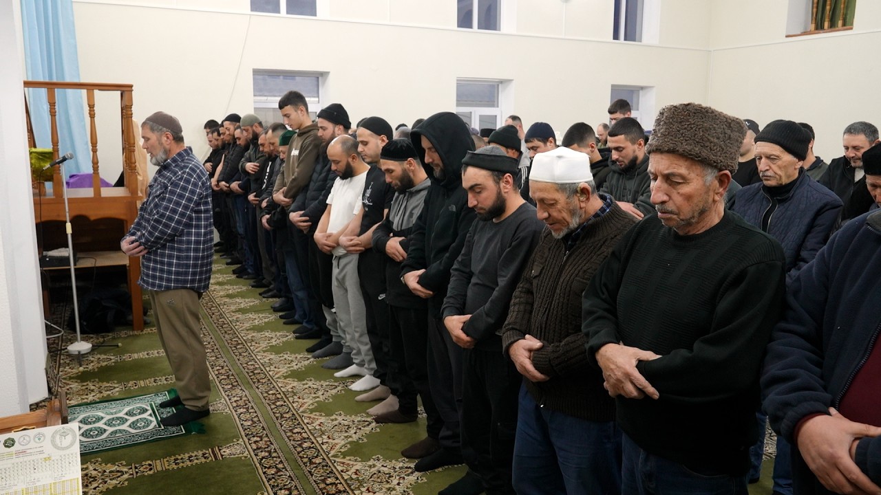 Первый коллективный ифтар провели в мечети села Янъы Бурульча