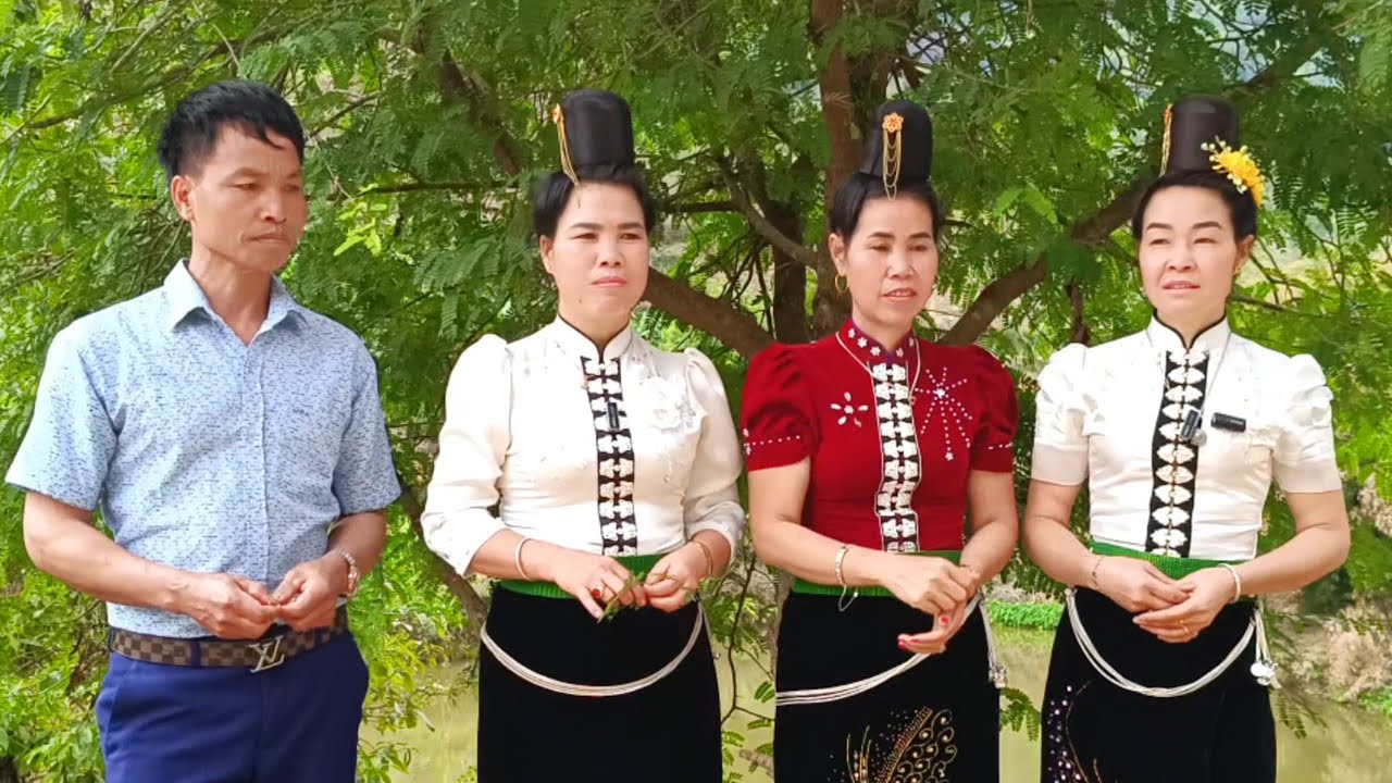 HÁT THAI ĐỐI ĐÁP BA CHỌI MỘT