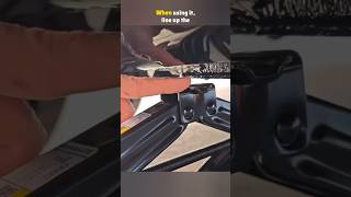 Why do cars use a mechanical jack in the trunk?#CarTips #AutoBasics #DailyCarFacts #VehicleKnowledge