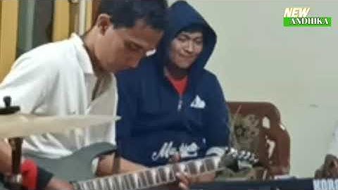 Bikin Haru Penyanyi Sampai Menangis - Mengejar Badai (Cover) Rulie Bima