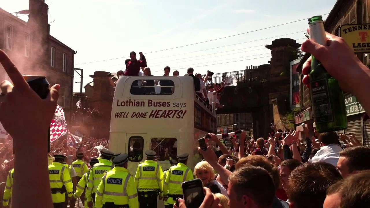 Hearts Scottish Cup Parade 2012 adlı videoyu YouTube'da izle Hearts Scottish Cup Parade 2012 adlı videoyu YouTube'da izle