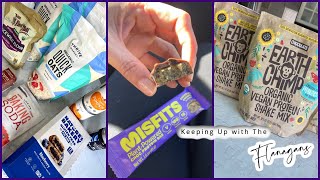 My Thrive Market Essentials + Misfits Protein Bar Taste Test! | Earth Chimp Vegan Protein! | VLOG