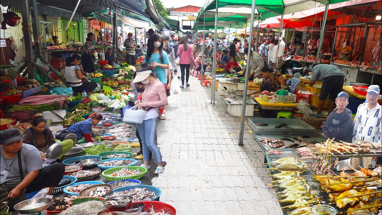 Crab Market & Boeng Trabek Market - Grilled Seafood, Fish, Vegetables, & More