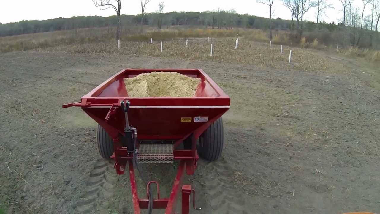 Spreading Lime with the Chandler Plantation Spreader YouTube