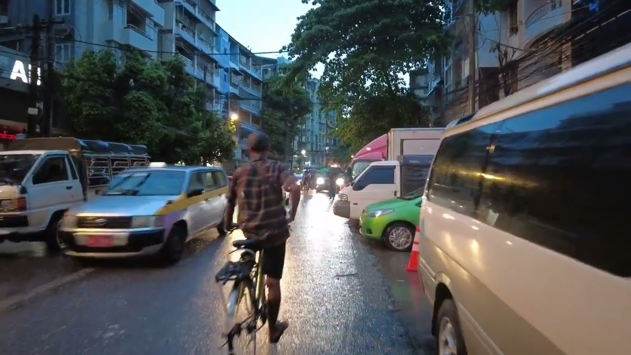 Walking Around Yangon City (Sanchaung)