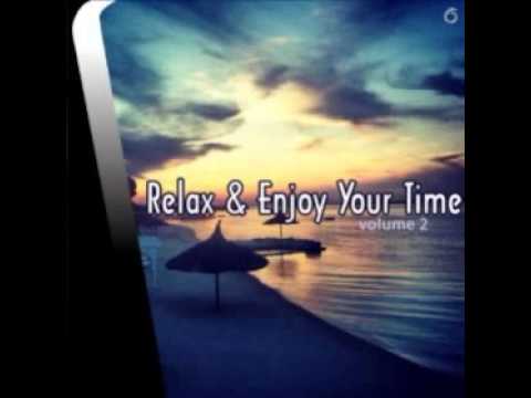 Obejrzyj Cesar Martinez Ensemble - Over The Mountains (Original Mix) w YouTube Obejrzyj Cesar Martinez Ensemble - Over The Mountains (Original Mix) w YouTube