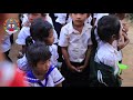 កម្មវិធីសប្បុរសធម៌ចុះចែកសៀវភៅនិងសម្ភារៈសិក្សា