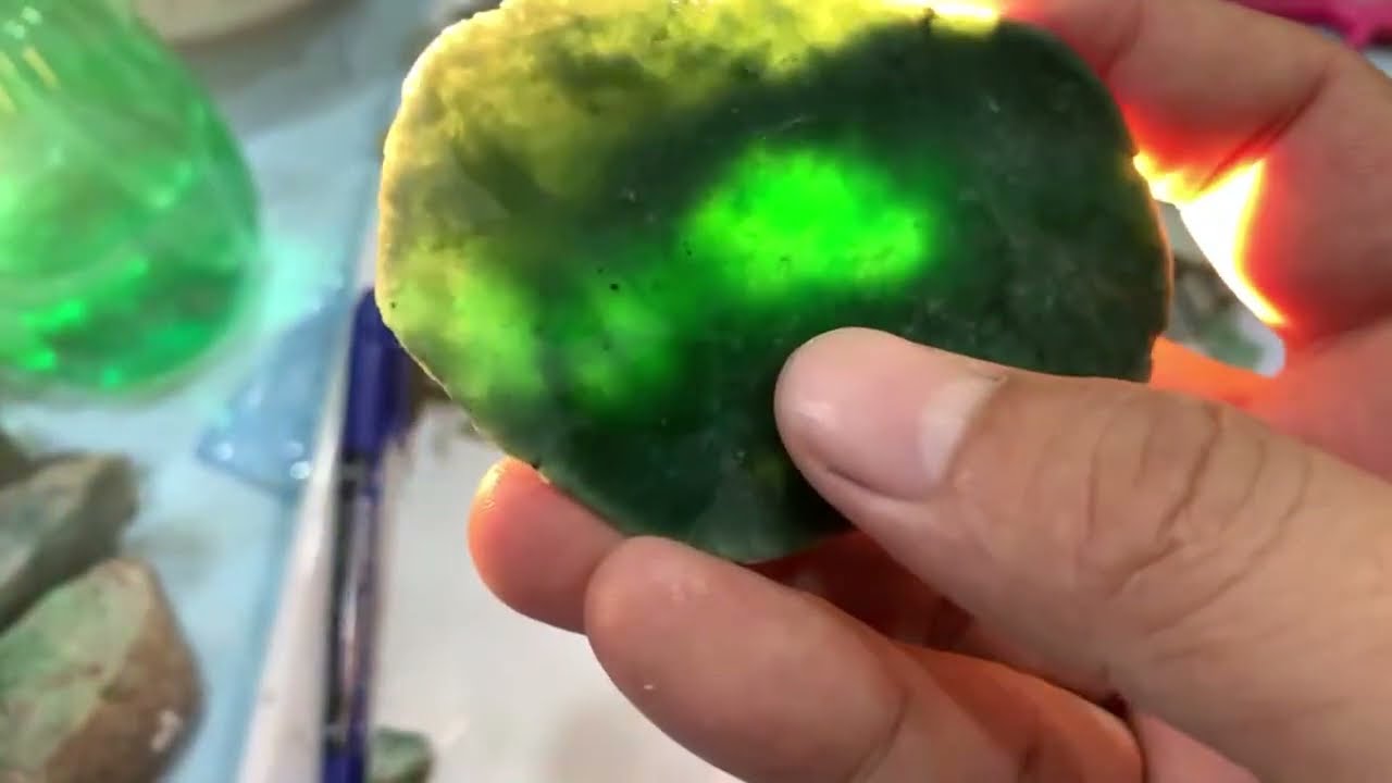 စိမ်းဝါလား  စိမ်းဝါးလား