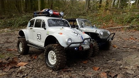 AXIAL SCX10, Jeep JK Rubicon + CARISMA Beetle 