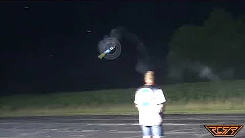 Cary Brooks flying his SAB Kraken 580 nitro under ...