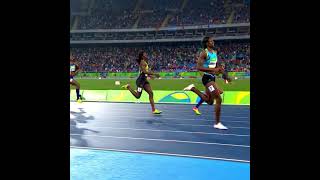 Dramatic Sprint Finish - Shaunae Miller-Uibo falls at the line at the Rio Olympics