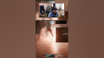 WHEN YOUR BOTH THINKING C4 THIS GUY LOL #warzone #callofduty #cod #gameplay #battleroyale #shorts