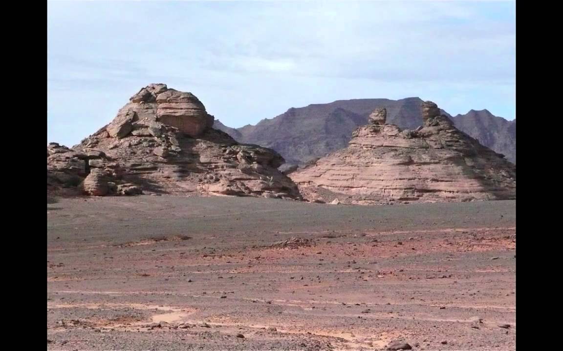 LIBYE, Sahara - trek dans l'Akakous en 8 jours, 12 min et 230 photos (déc 10)