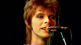 David Bowie - Starman - live 1972 (rare footage / 2016 edit)