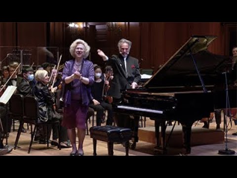 Berkshire Symphony - Mozart - Piano Concerto in C Major - Sara Davis Buechner, piano