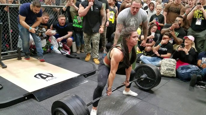 Stefanie Cohen 440 X 4 DL @ 123 bw : r/powerlifting