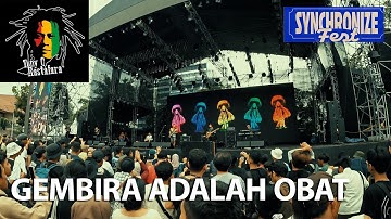 TONY Q RASTAFARA - Gembira Adalah Obat - live at Synchronize Fest 2022
