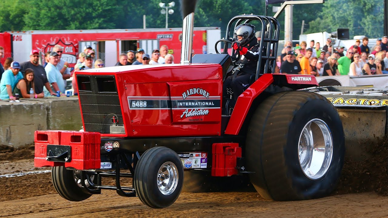 Limited Pro Stock Tractors pulling in Freeport, IL 6/28/18 YouTube