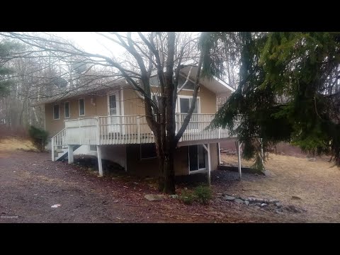 1046 Clover Rd, Long Pond, PA home video tour