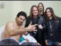 Neuquen -Mustaine, líder de Megadeth, visito al fans apuñalado en su recital