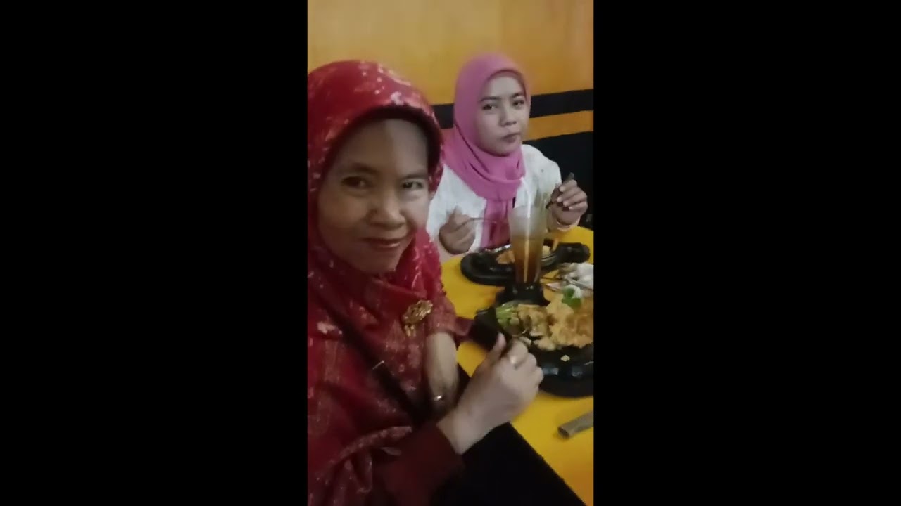 Arisa Pelita - Edisi Steak Mama Andien