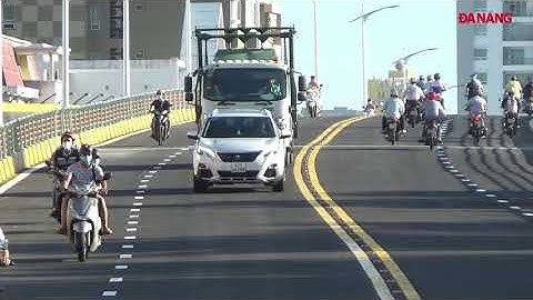 Thông xe cầu vượt nút giao thông phía tây cầu Trần Thị Lý ngày 14-7-2021