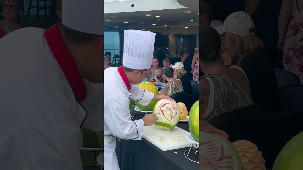 Fruit Carving on the Carnival Encounter