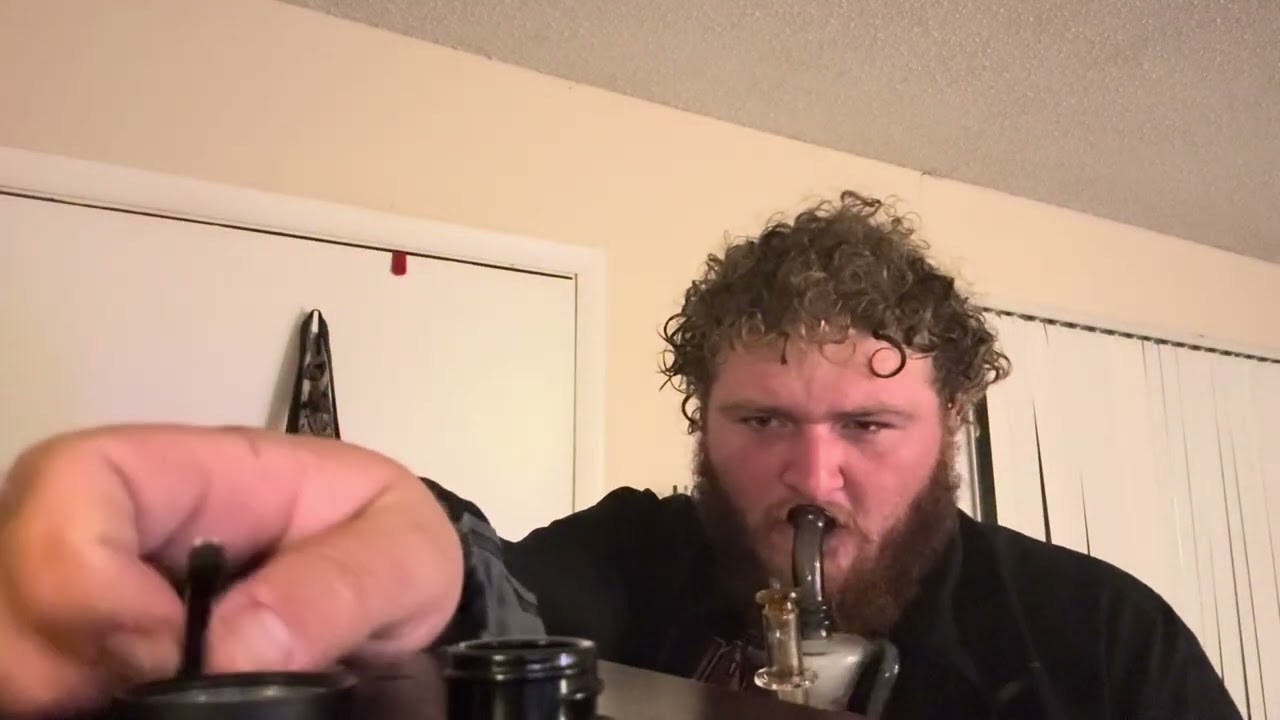 Grape gas 69.1% - 6/10 (goldflower)