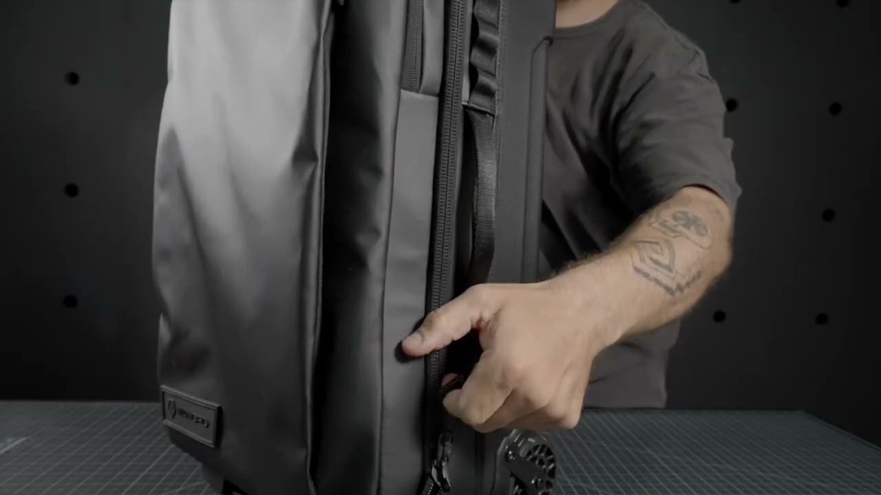TRANSIT Carry-On Roller (Sticky Zippers) – WANDRD Gear
