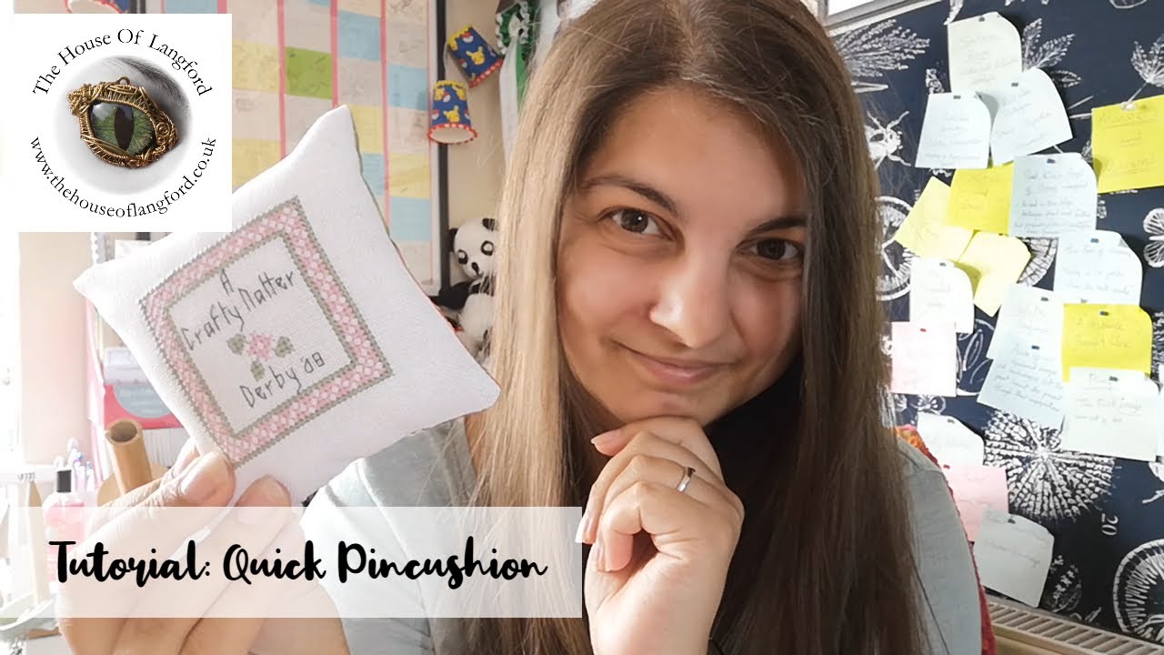 Tutorial: Mini Pincushion / Beginner's / Using a sewing machine / Quick sewing tutorial