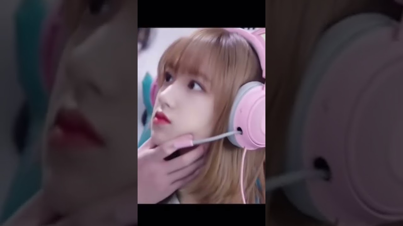 Brother Cheng kiss smiling Infront of live stream🙈💓