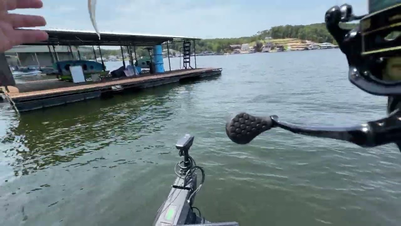 Bass fishing lake of the ozarks at the worst time! #bass #bassfishing #lake #loz