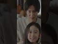 不器用な手で髪を整えてあげる姿が尊すぎて心が洗われる