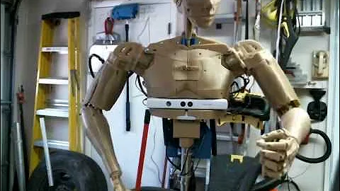 InMoov Rob Showing Off