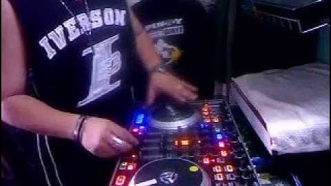 Scratch Test with Numark N4 ("GET YOUR SCRATCH ON") By: DJ LasowN