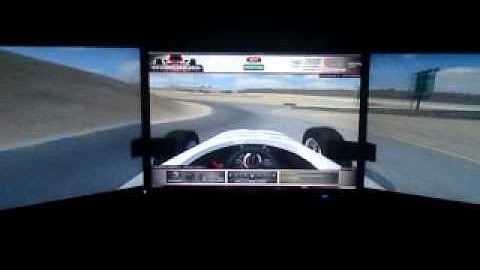 iRacing with Triple Widescreen monitors and SoftTH