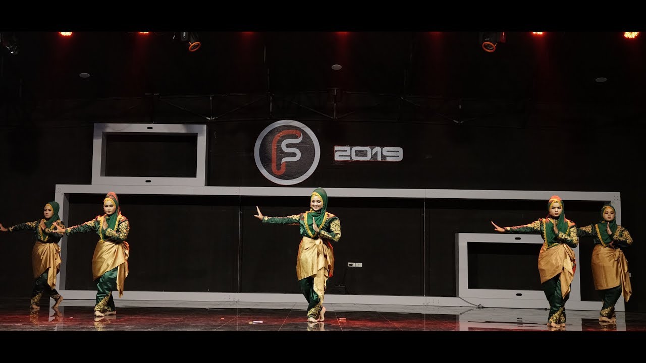 Peserta 3 - Sanggar Seni Saweuna SAMAHANI - Tari Prang Sabi ( Festival Seni 2019 )