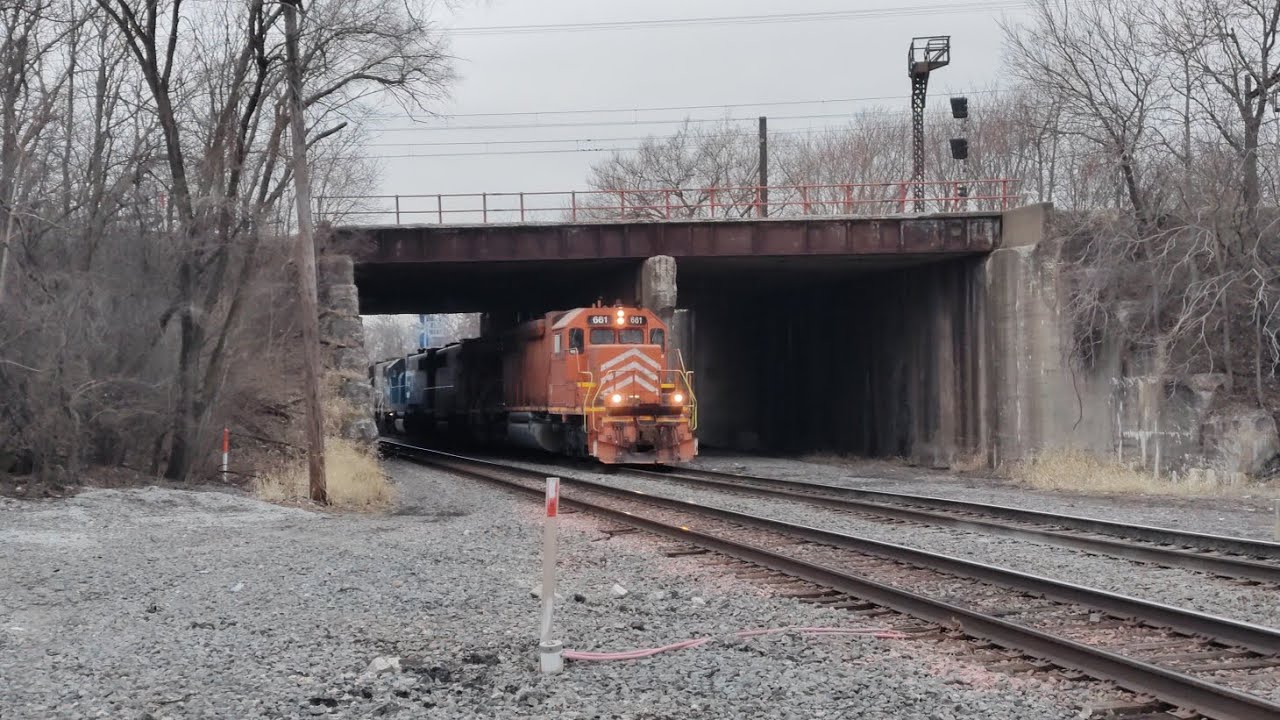 (Cracked) CN L521 in Matteson 