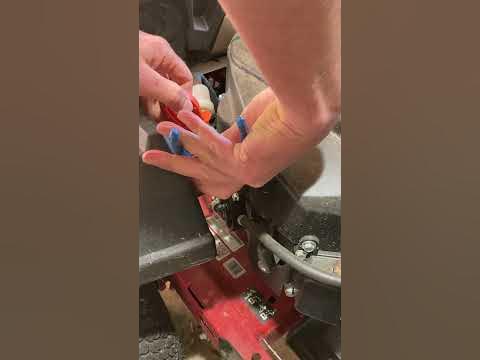 Toro zero turn won’t start?😫 - YouTube