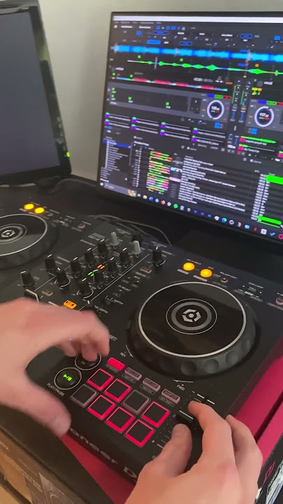 WHAT DJs ACTUALLY DO !!! #memes #dj #remix #tiktokviral #viral