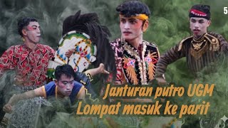 Janturan Ndadi Sampai Lompat Pager Kecebur Parit, Putro UGM live Pandan Surat Pringsewu