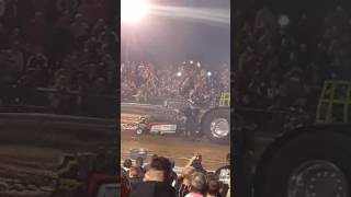 Tracteur pulling Crash Bernay 2017