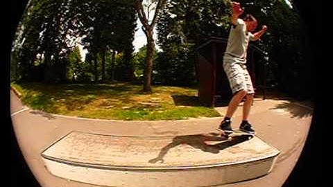 Kickflip to Manual super slowmo