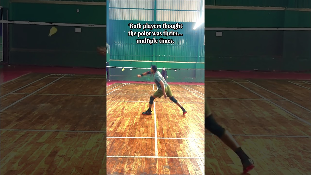 Both players thought the point was theirs.. multiple times.. 